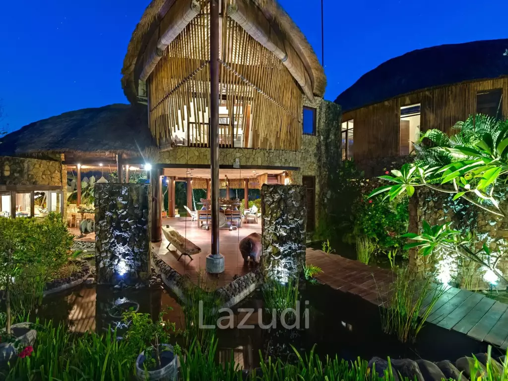 ONE OF A KIND ABSOLUTE BEACHFRONT VILLA IN CEMAGI