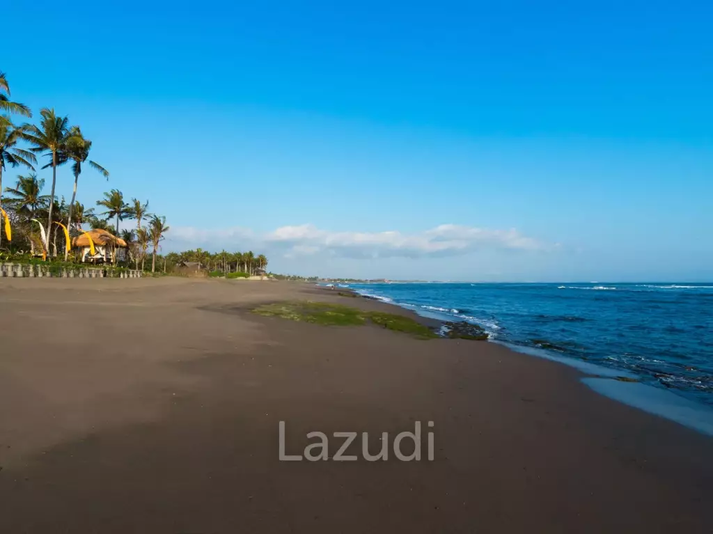 ONE OF A KIND ABSOLUTE BEACHFRONT VILLA IN CEMAGI