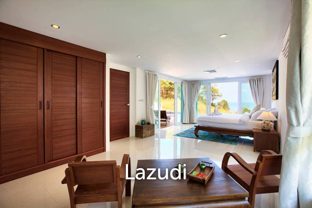 SEA VIEW AND BAY ACCESS 6 BEDROOM MANSION