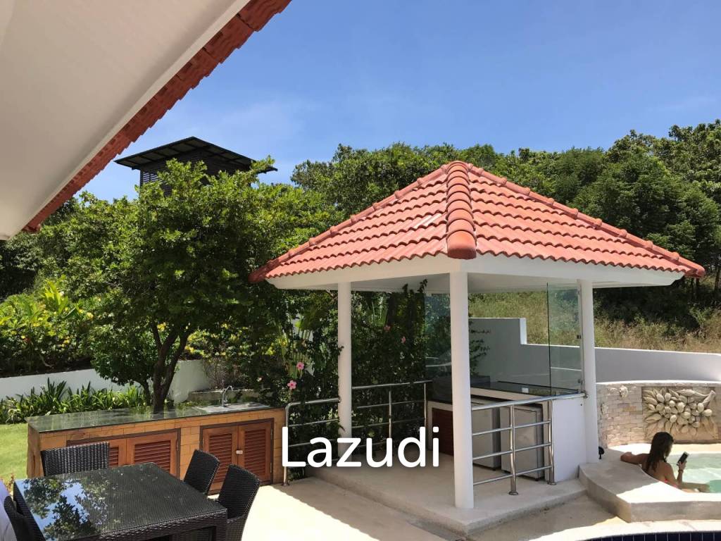 SEA VIEW AND BAY ACCESS 6 BEDROOM MANSION