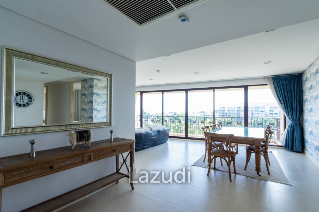 Beautiful Sea view 4 bed condo in Hua Hin center