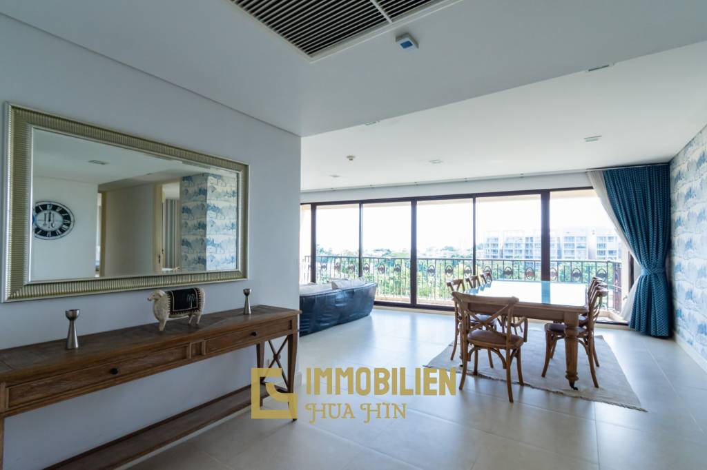 Beautiful Sea view 4 bed condo in Hua Hin center