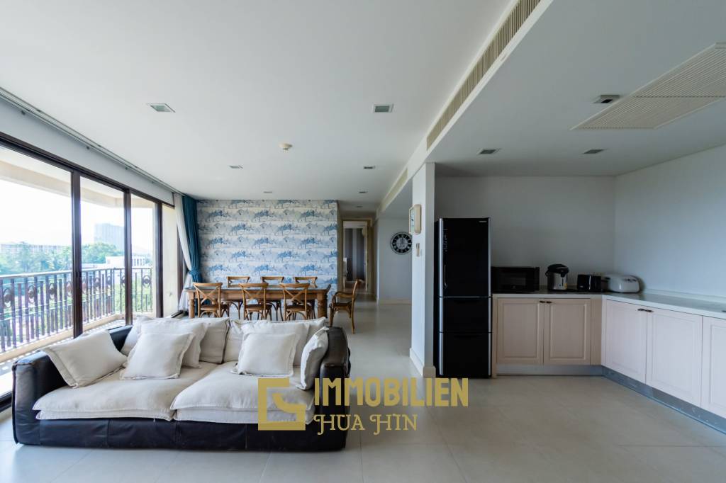 Beautiful Sea view 4 bed condo in Hua Hin center