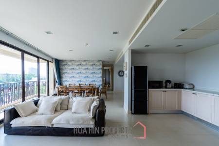 Beautiful Sea view 4 bed condo in Hua Hin center