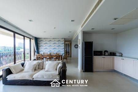 Beautiful Sea view 4 bed condo in Hua Hin center