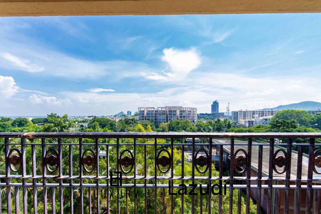 Beautiful Sea view 4 bed condo in Hua Hin center