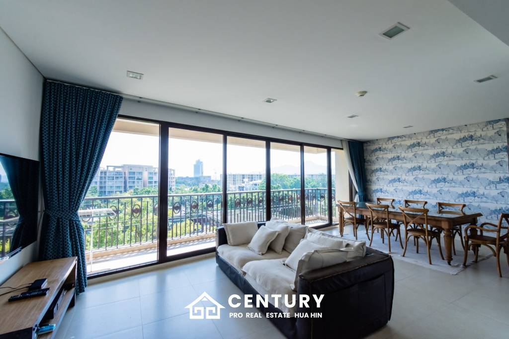 Beautiful Sea view 4 bed condo in Hua Hin center