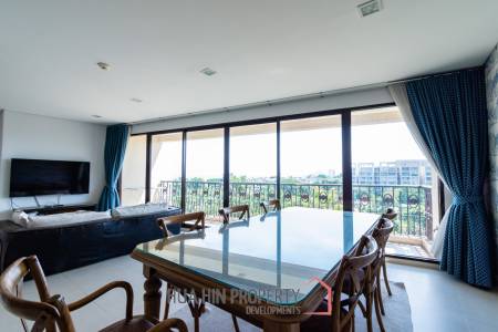 Beautiful Sea view 4 bed condo in Hua Hin center