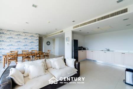 Beautiful Sea view 4 bed condo in Hua Hin center