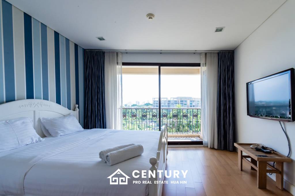 Beautiful Sea view 4 bed condo in Hua Hin center