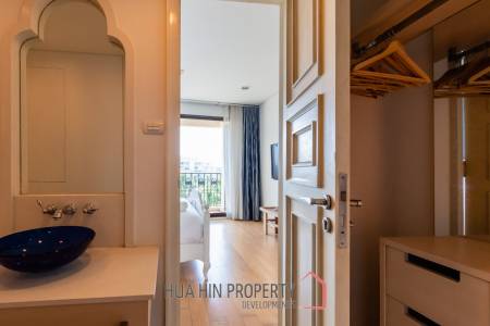 Beautiful Sea view 4 bed condo in Hua Hin center