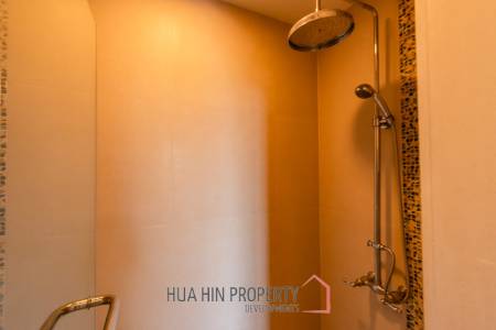 Beautiful Sea view 4 bed condo in Hua Hin center
