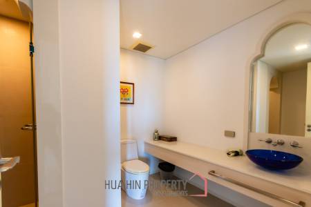 Beautiful Sea view 4 bed condo in Hua Hin center