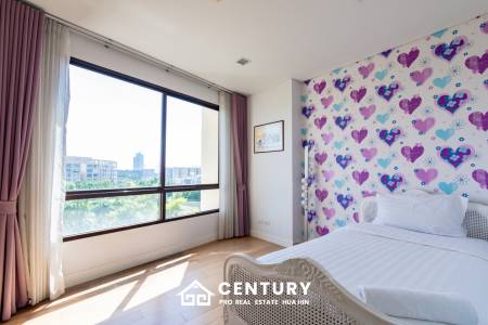 Beautiful Sea view 4 bed condo in Hua Hin center