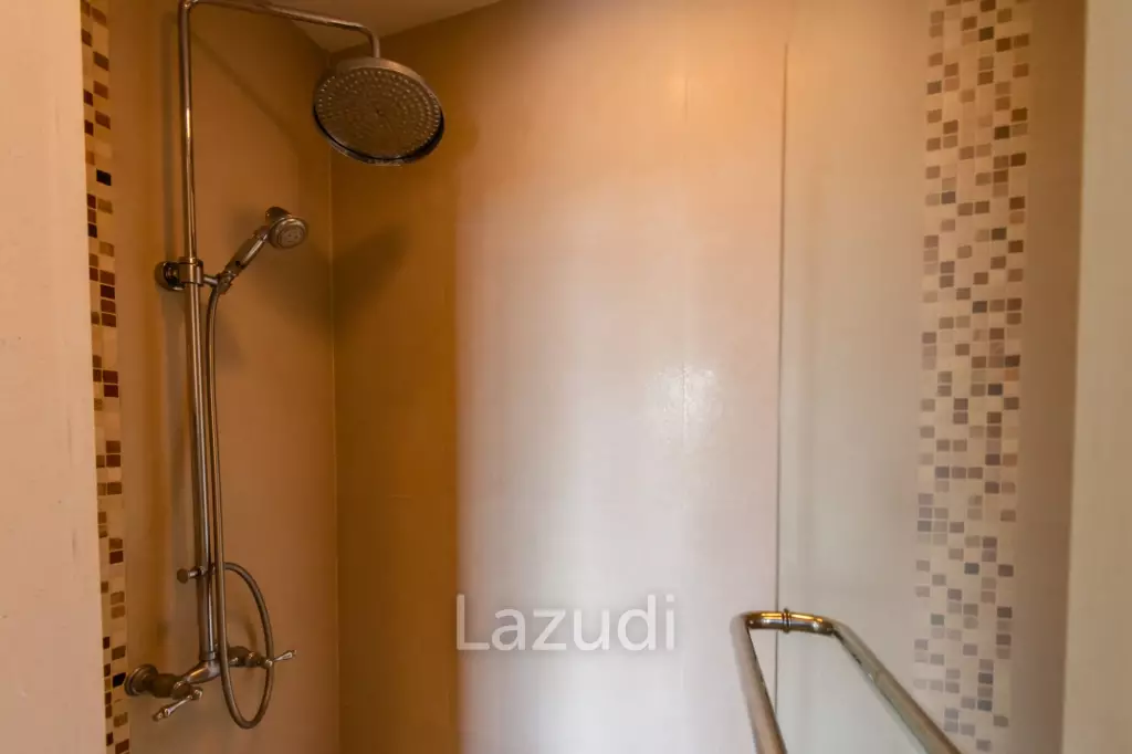 Beautiful Sea view 4 bed condo in Hua Hin center