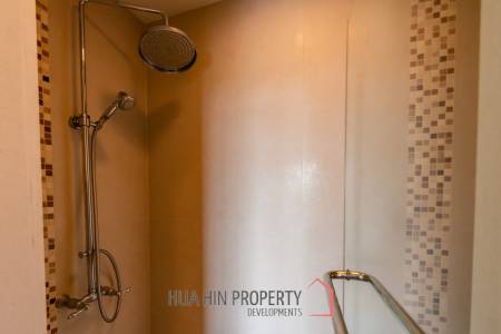 Beautiful Sea view 4 bed condo in Hua Hin center