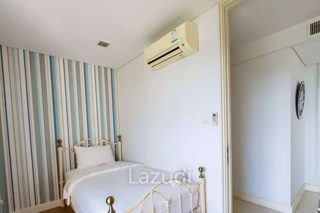 Beautiful Sea view 4 bed condo in Hua Hin center