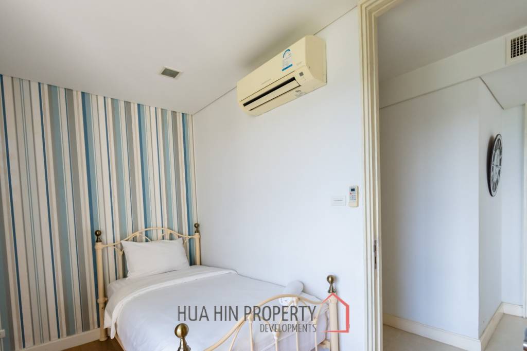 Beautiful Sea view 4 bed condo in Hua Hin center