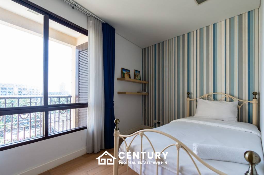 Beautiful Sea view 4 bed condo in Hua Hin center