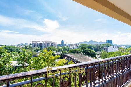 Beautiful Sea view 4 bed condo in Hua Hin center