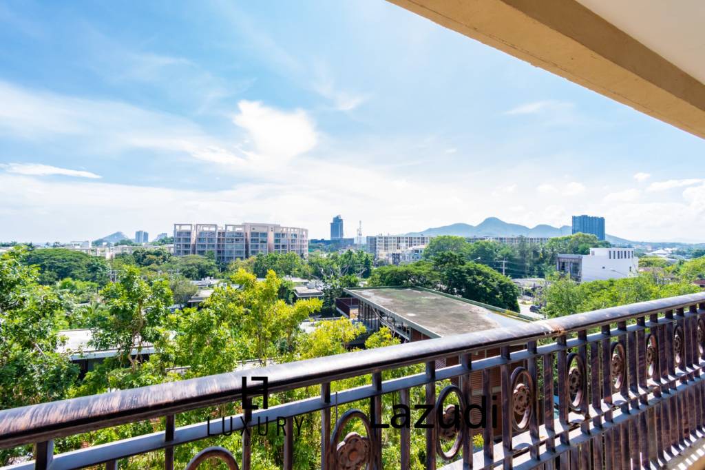 Beautiful Sea view 4 bed condo in Hua Hin center