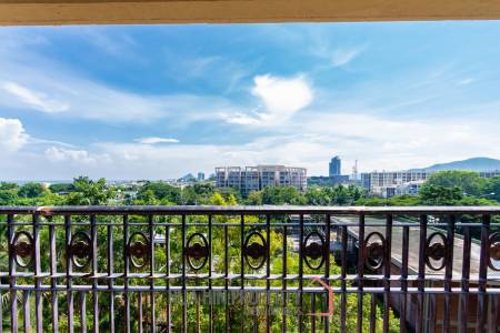 Beautiful Sea view 4 bed condo in Hua Hin center