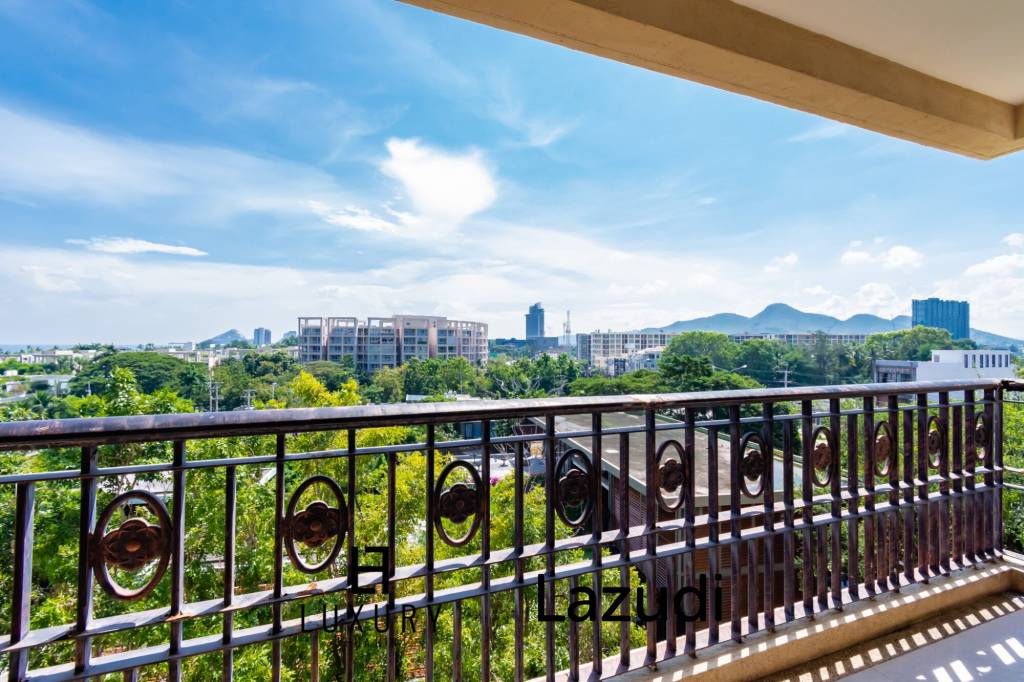 Beautiful Sea view 4 bed condo in Hua Hin center