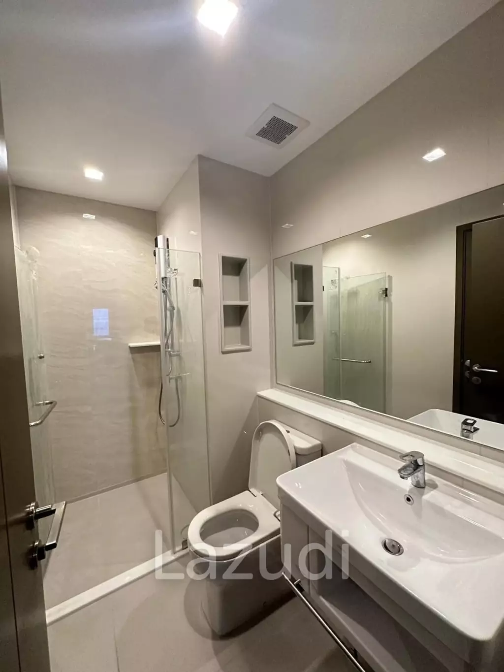 2 Bed 1 Bath 49 SQ.M Life Ladprao Valley