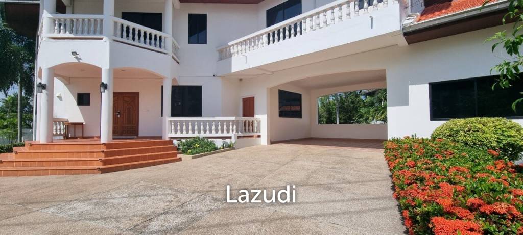 4 Beds 4 Baths 500 SQ.M. Paradise Villa 1