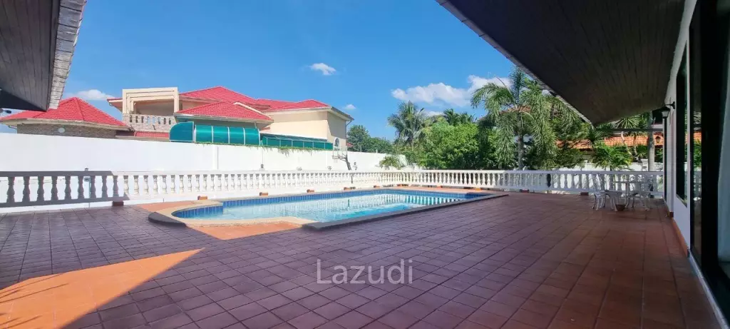 4 Beds 4 Baths 500 SQ.M. Paradise Villa 1