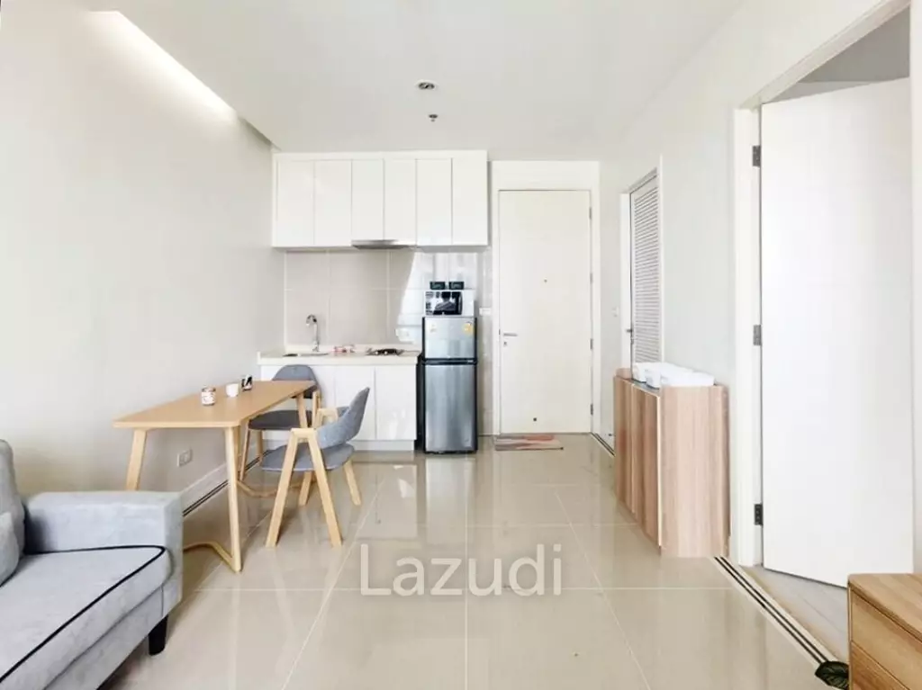 1 Bed 1 Bath 39 SQ.M T.C. Green Condominium