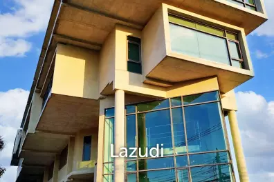 Exclusive 4-Story Home Office in Soi On Nut 39 – Sale/Rent