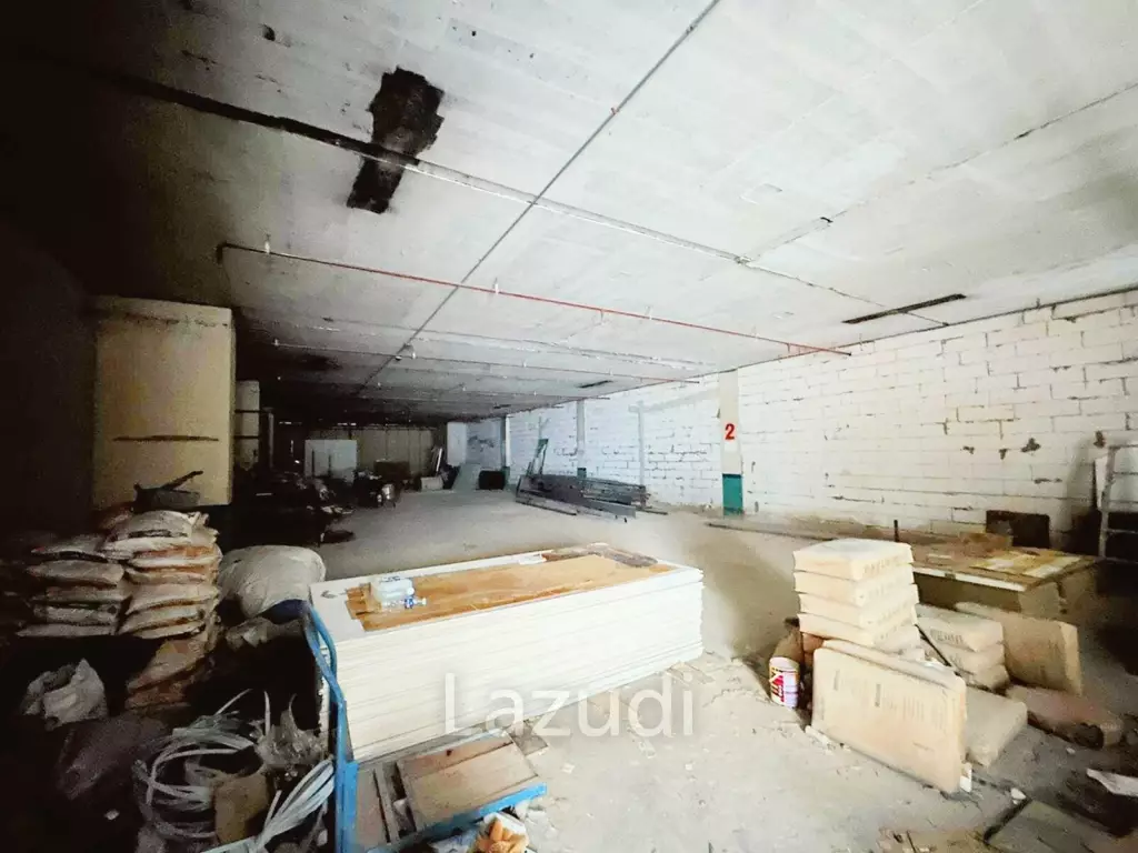 Sukhumvit 13 Retail Space – Perfect for Restaurant/Bar/Clinic/Spa