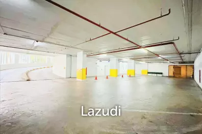 Sukhumvit 13 Retail Space – Perfect for Restaurant/Bar/Clinic/Spa
