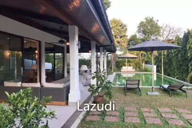 8-Bedroom Villa on Spacious Plot in Chaweng