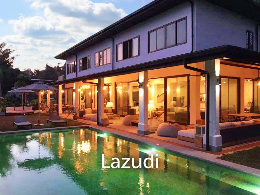 8-Bedroom Villa on Spacious Plot in Chaweng