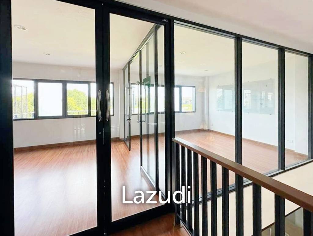 Home office for sale/rent in Chaengwattana