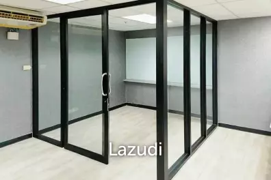 Office space for rent in Watthana