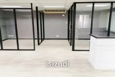 Office space for rent in Watthana