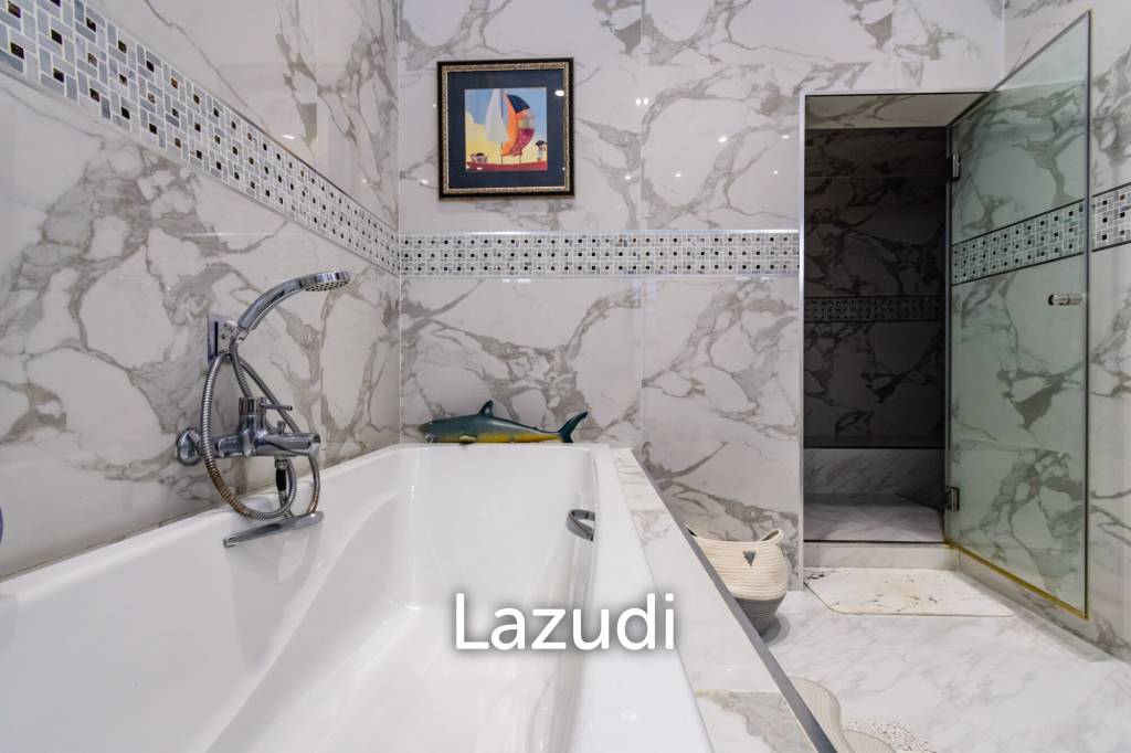 1,600 qm 5 Bett 6 Bad Villa Für Verkauf