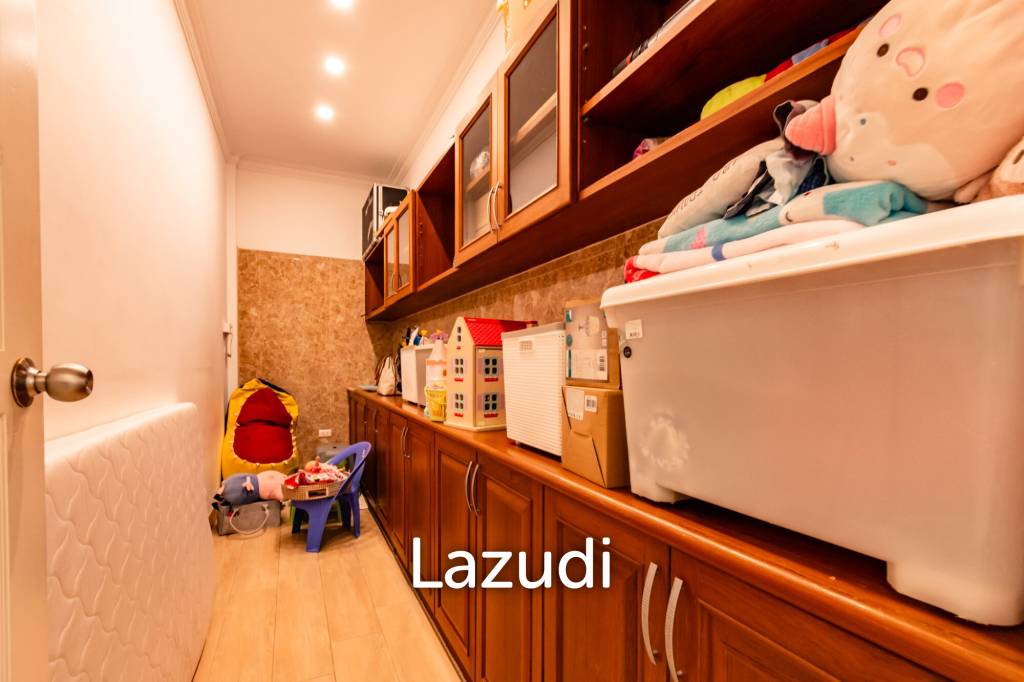 1,600 qm 5 Bett 6 Bad Villa Für Verkauf