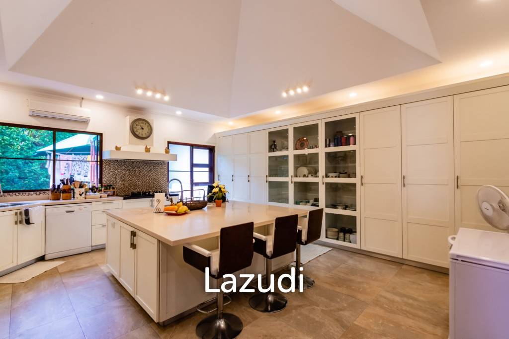 1,600 qm 5 Bett 6 Bad Villa Für Verkauf