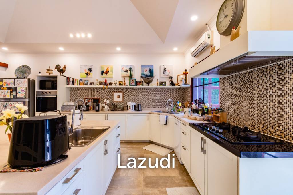 1,600 qm 5 Bett 6 Bad Villa Für Verkauf