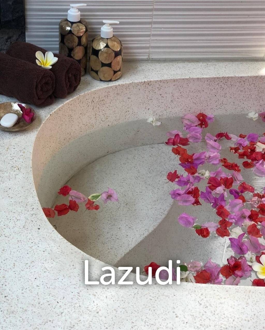 Boutique Hotel and Restaurant in Beautiful Candidasa, East Bali