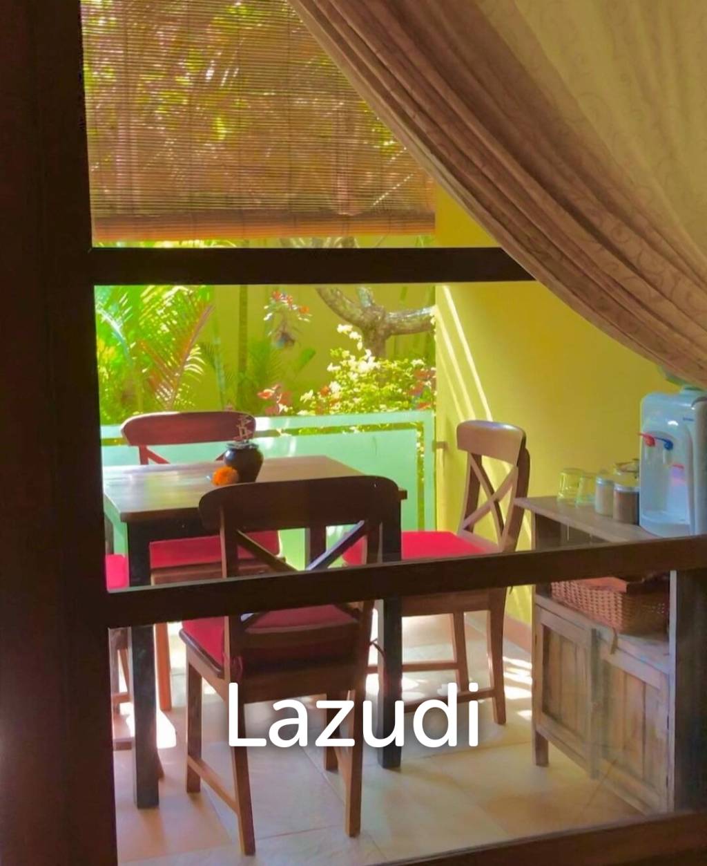 Boutique Hotel and Restaurant in Beautiful Candidasa, East Bali