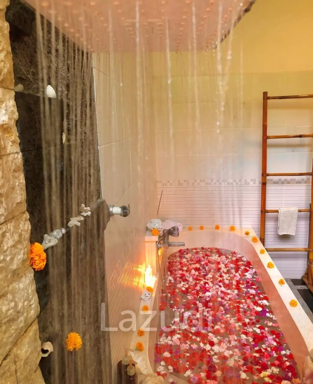 Boutique Hotel and Restaurant in Beautiful Candidasa, East Bali
