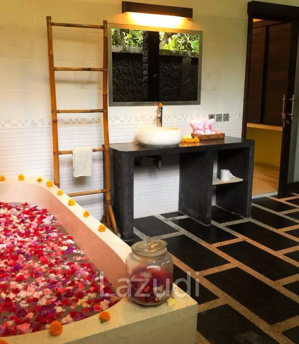 Boutique Hotel and Restaurant in Beautiful Candidasa, East Bali