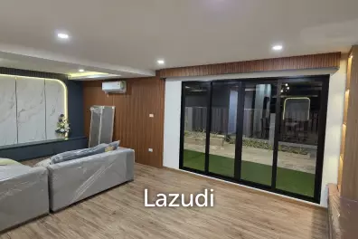 3 Beds 4 Baths 300 SQ.M. Private House