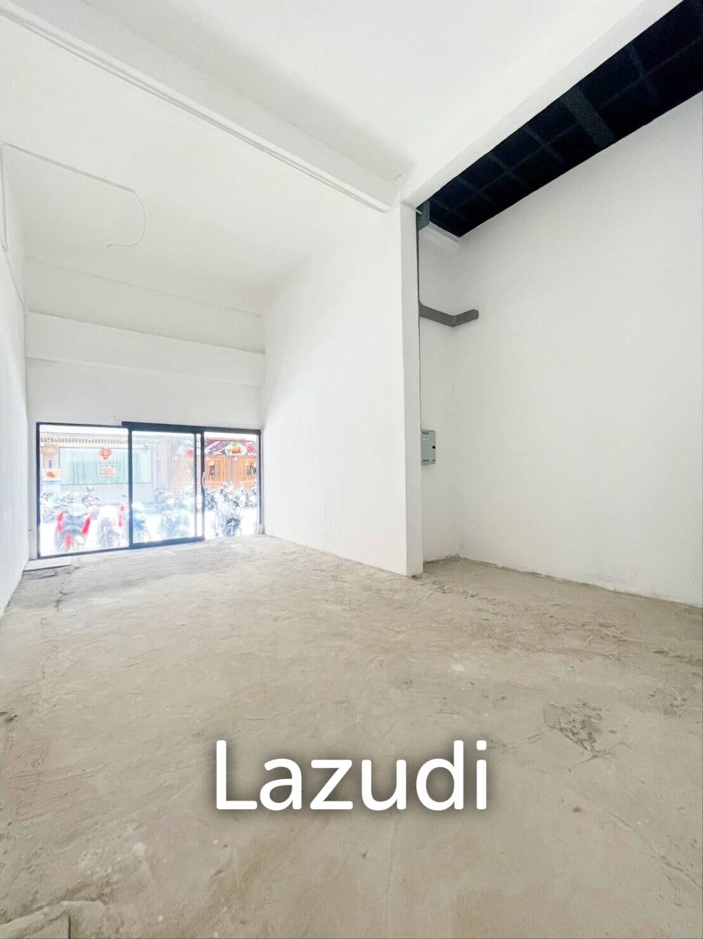 5-Story Commercial Shophouse Near Sala Daeng BTS, Silom