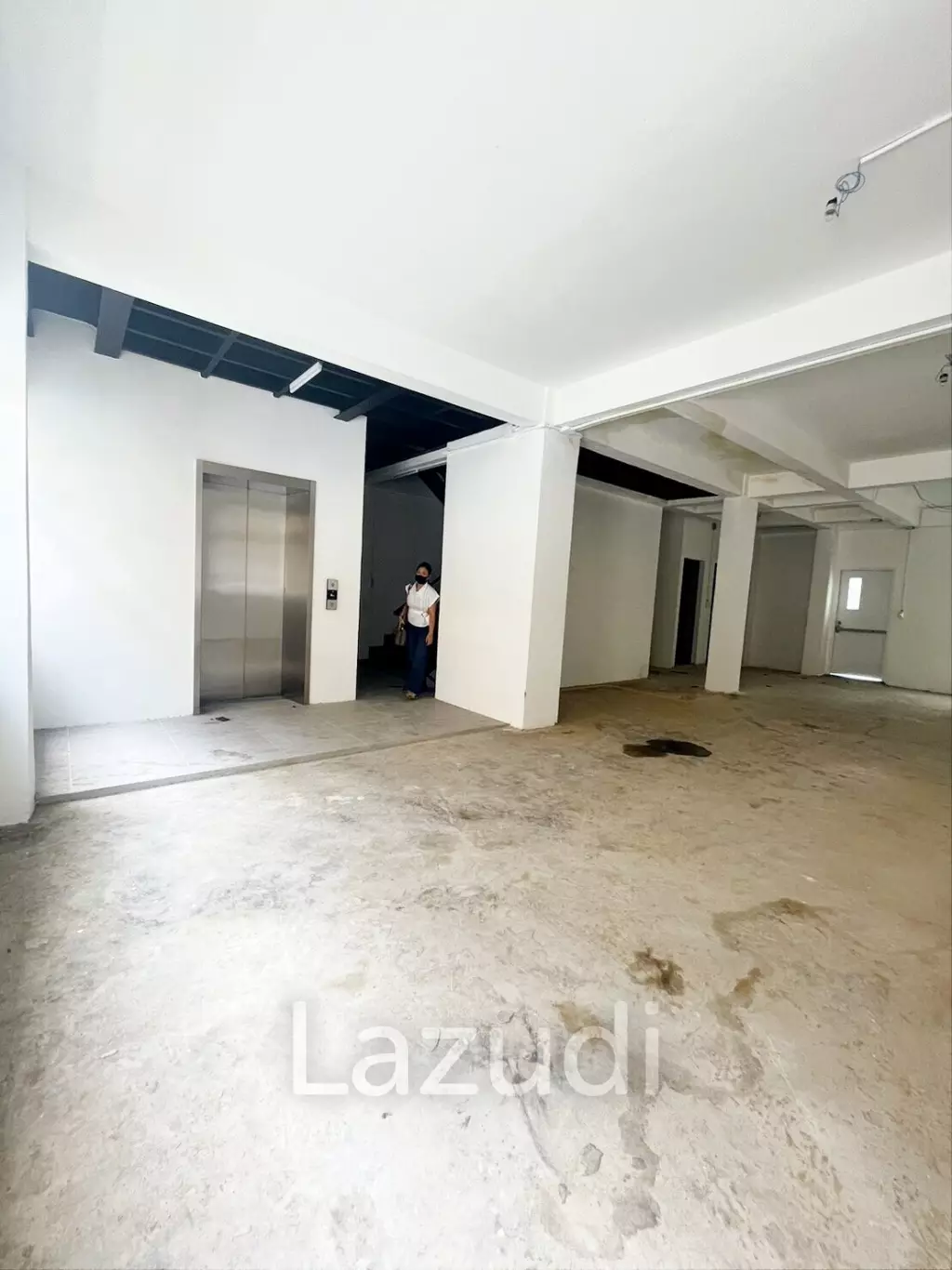 5-Story Commercial Shophouse Near Sala Daeng BTS, Silom